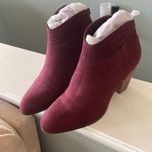 Violet & Red ankle booties